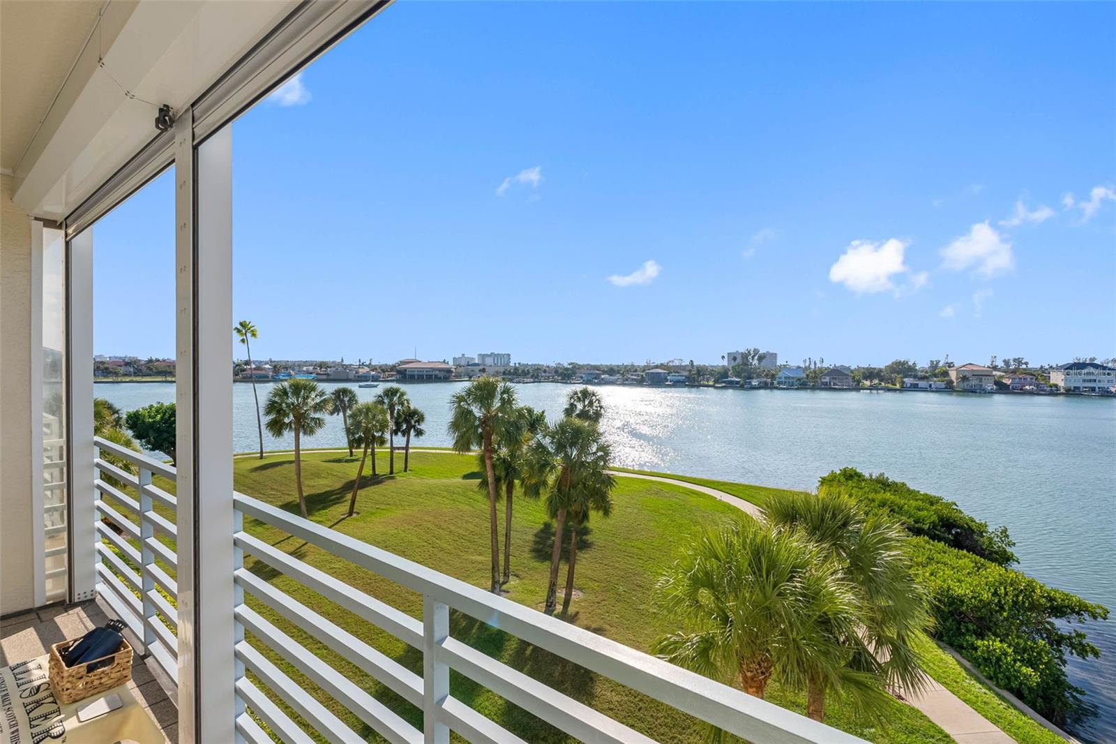 Image 12 of 89 For 7892 Sailboat Key Boulevard S 306
