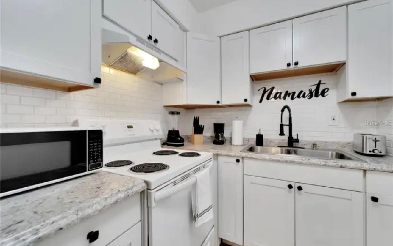 Image 15 of 29 For 4511 - 4513 Mcelroy Avenue