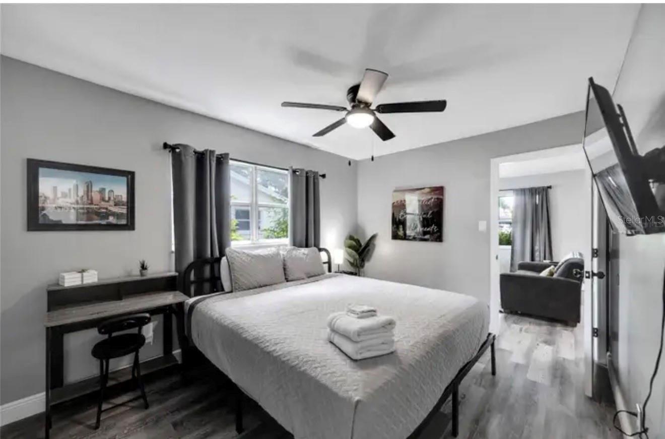 Image 17 of 29 For 4511 - 4513 Mcelroy Avenue