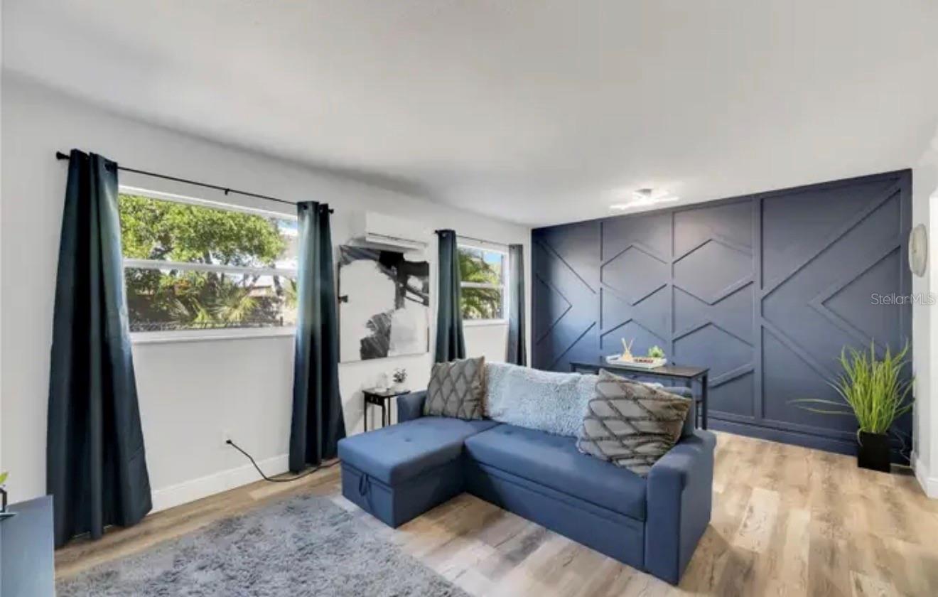 Image 21 of 29 For 4511 - 4513 Mcelroy Avenue