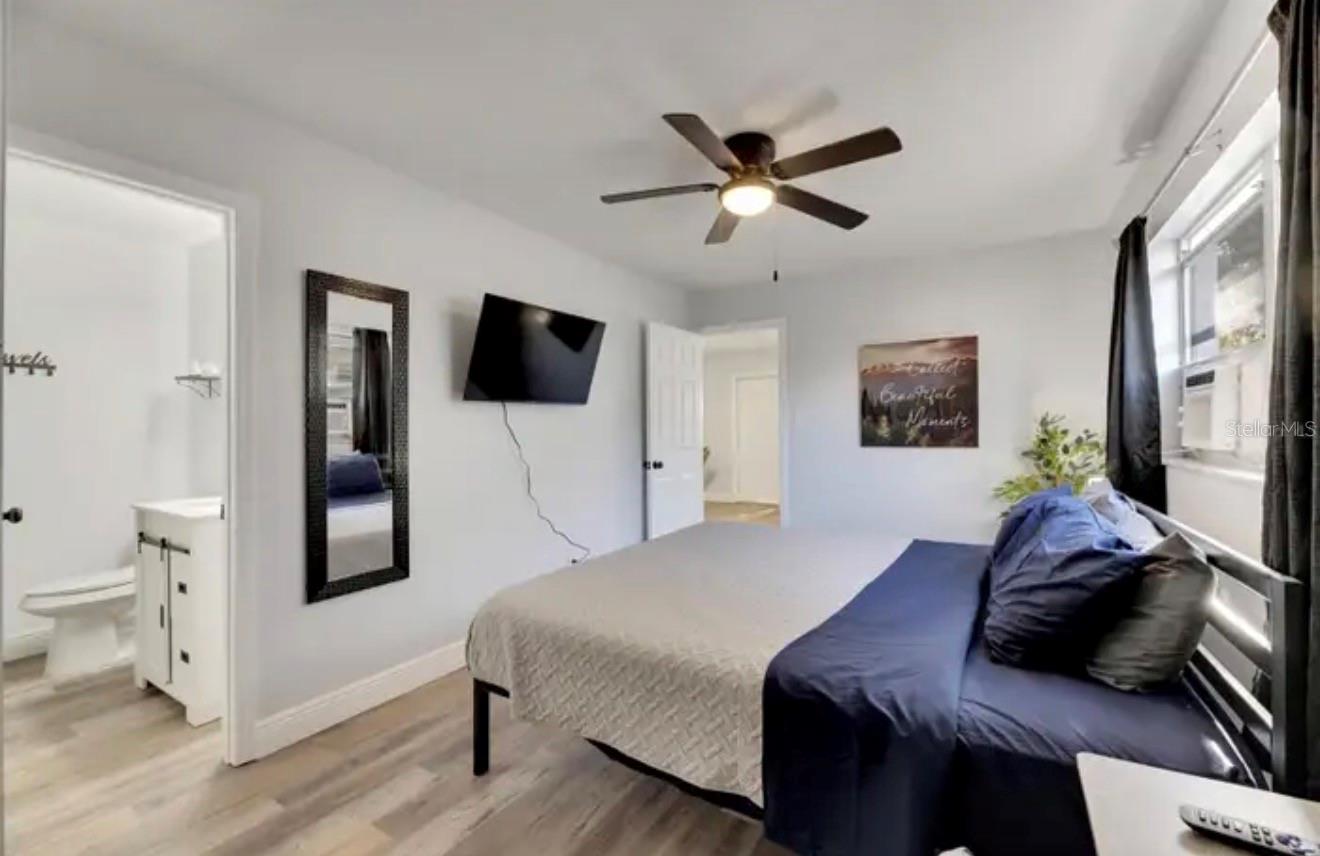 Image 24 of 29 For 4511 - 4513 Mcelroy Avenue