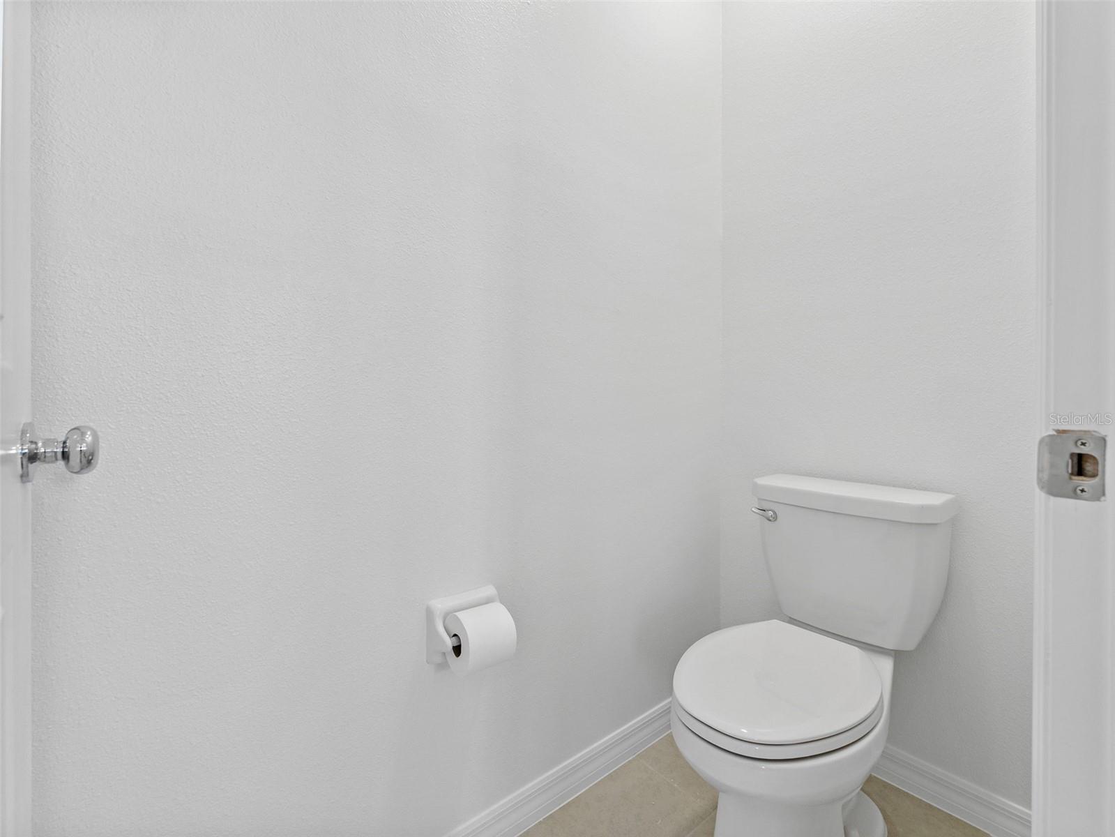 Image 21 of 33 For 3375 Lapis Lake Drive