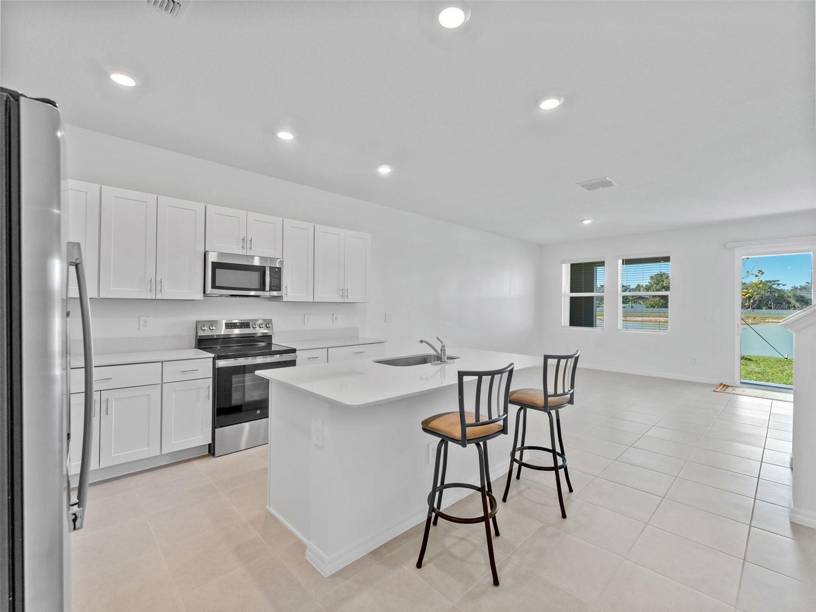 Image 4 of 33 For 3375 Lapis Lake Drive