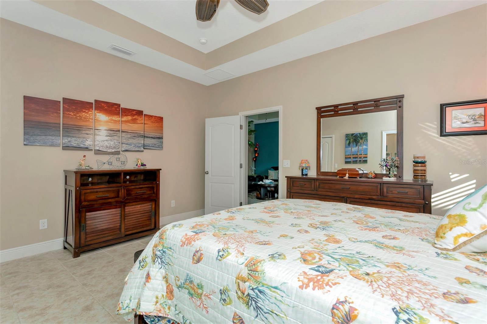 Image 14 of 37 For 11742 Forest Park Circle