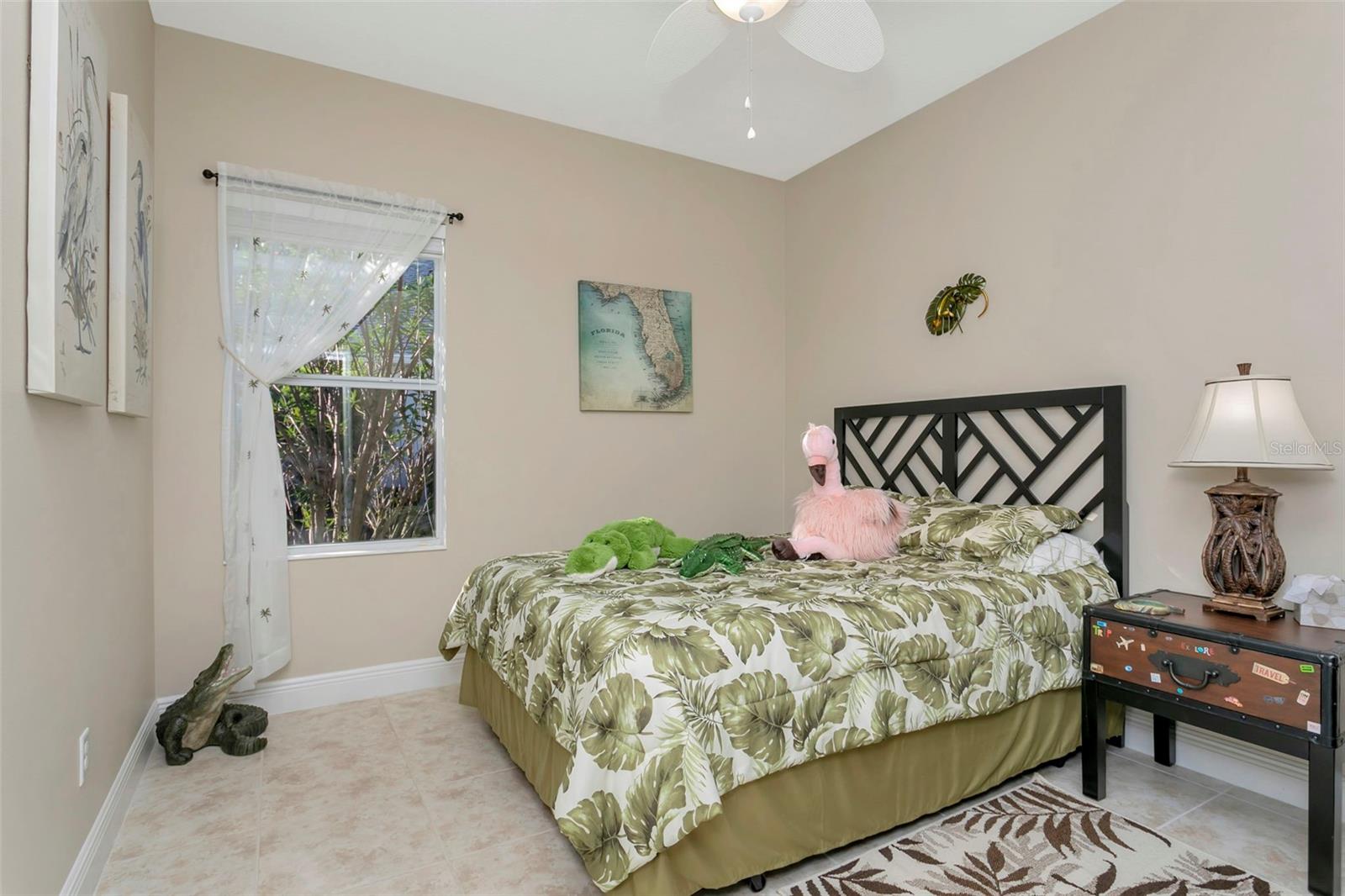 Image 18 of 37 For 11742 Forest Park Circle