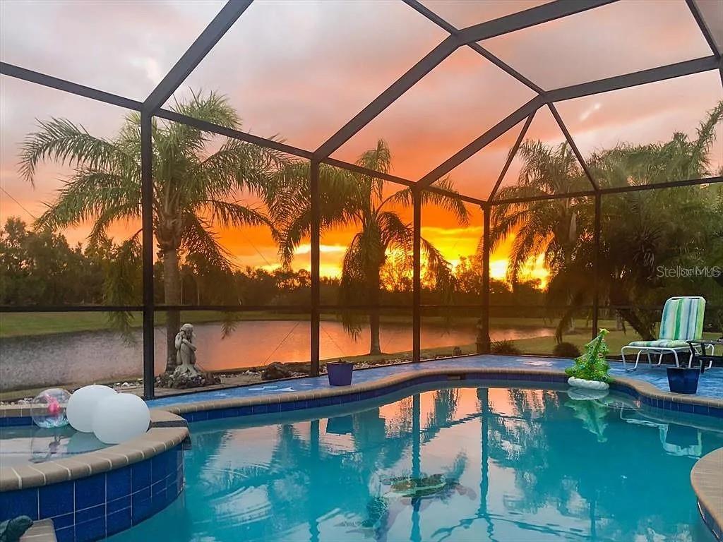 Image 27 of 37 For 11742 Forest Park Circle