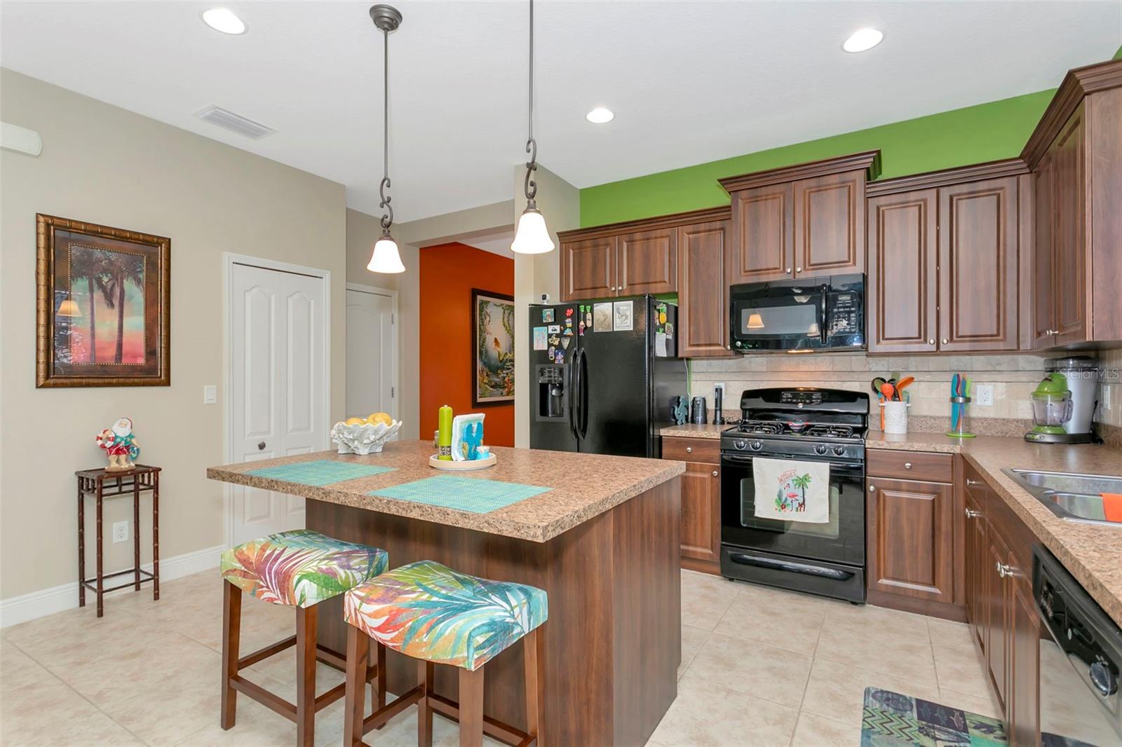 Image 5 of 37 For 11742 Forest Park Circle