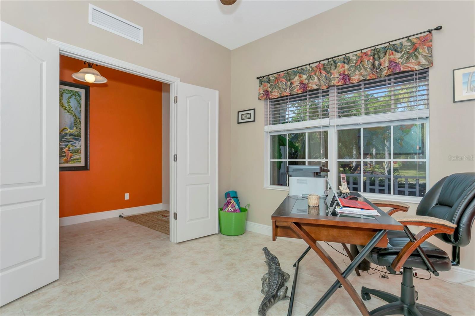 Image 9 of 37 For 11742 Forest Park Circle