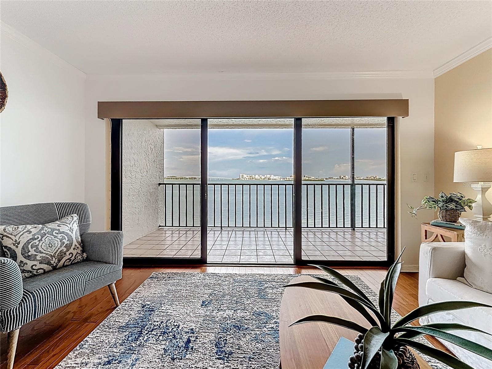 Image 10 of 52 For 55 Rogers Street 404