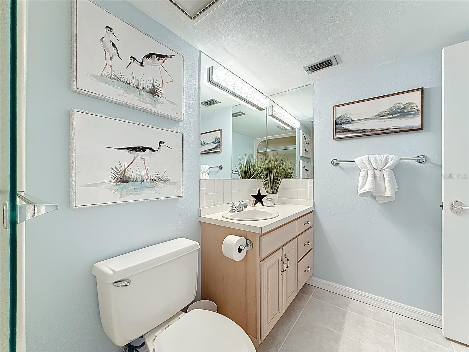 Image 36 of 52 For 55 Rogers Street 404