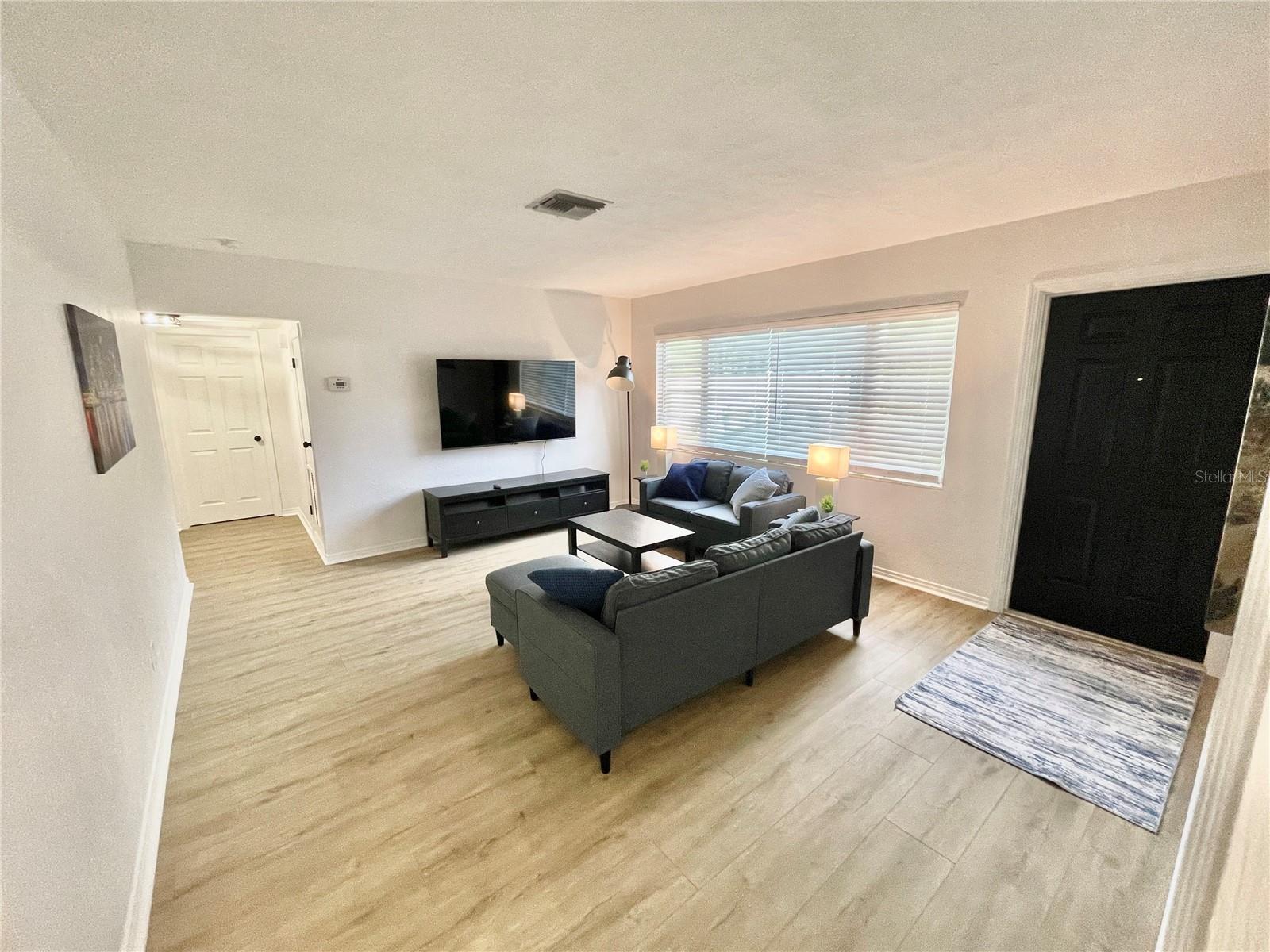 Image 4 of 34 For 3211 Leona Street