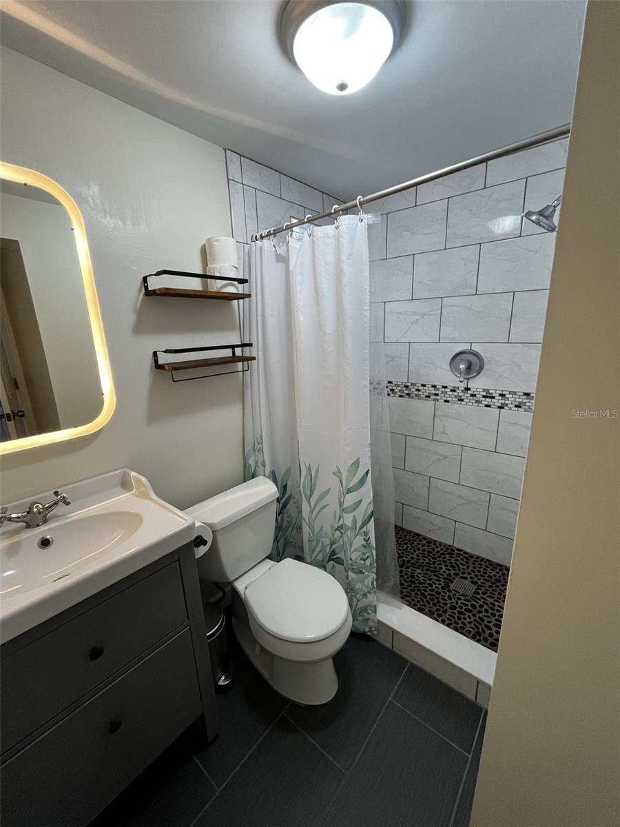 Image 10 of 18 For 11128 116th Street