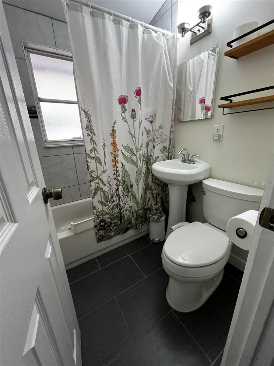 Image 14 of 18 For 11128 116th Street