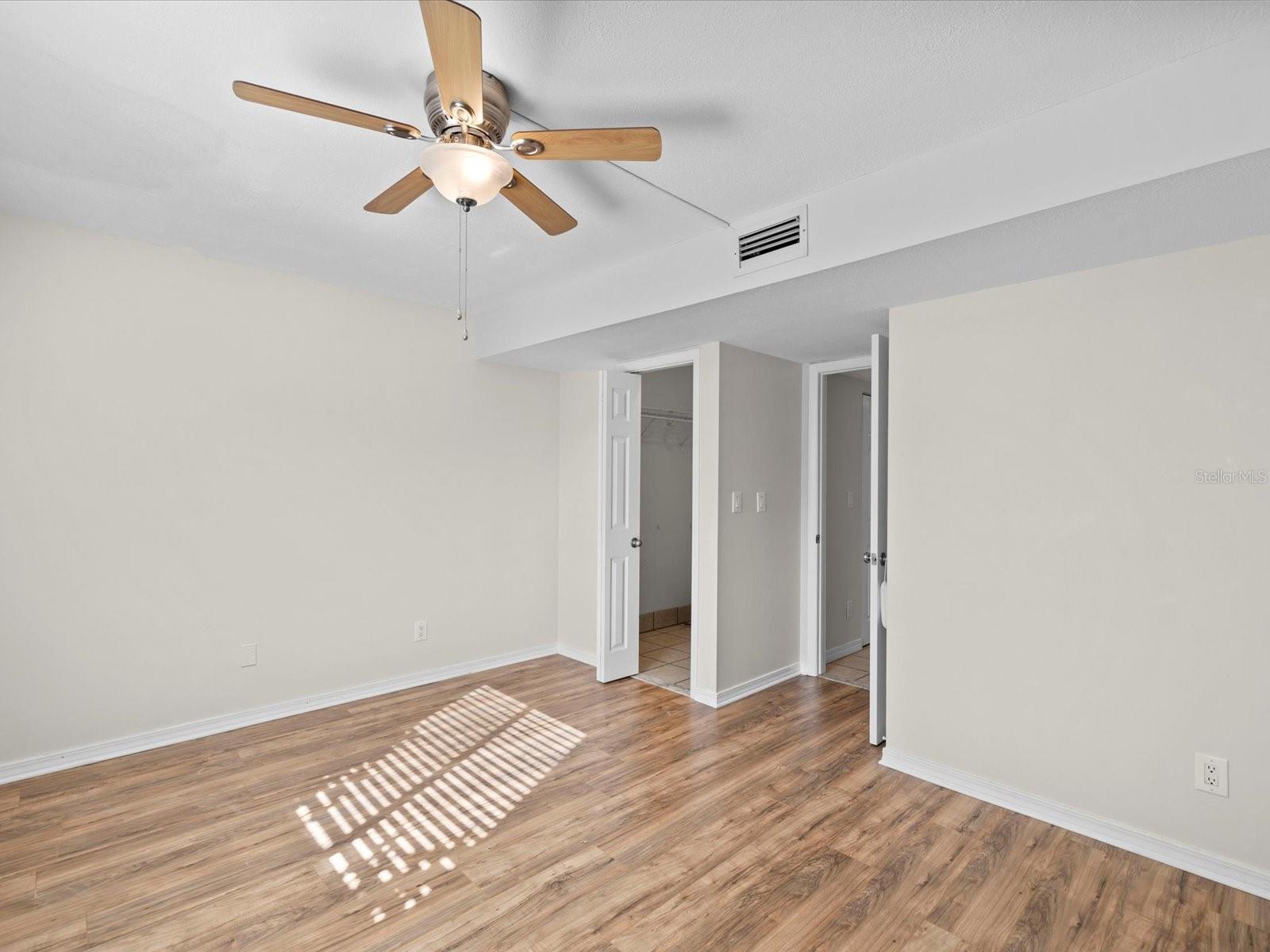 Image 13 of 28 For 2737 Enterprise Road E 111