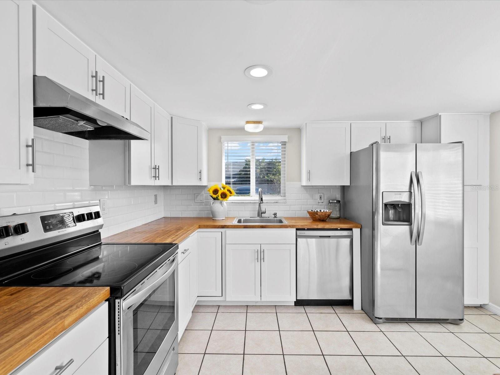 Image 6 of 28 For 2737 Enterprise Road E 111