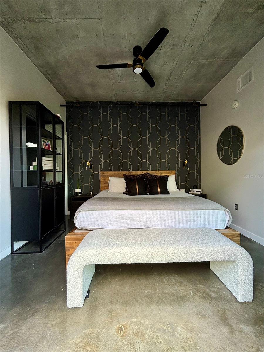 Image 19 of 25 For 1212 Whiting Street 201