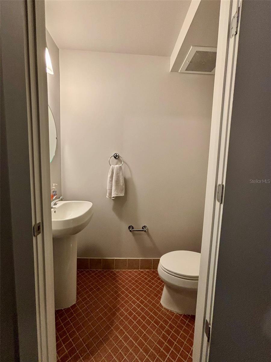 Image 22 of 25 For 1212 Whiting Street 201