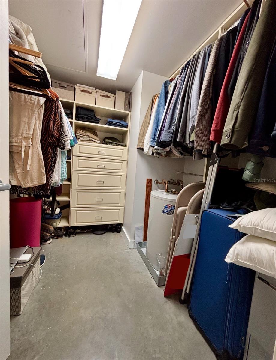 Image 24 of 25 For 1212 Whiting Street 201