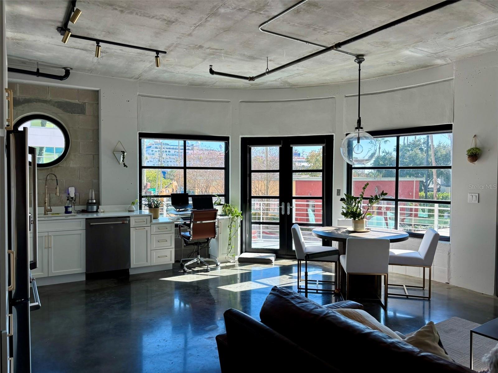 Image 6 of 25 For 1212 Whiting Street 201