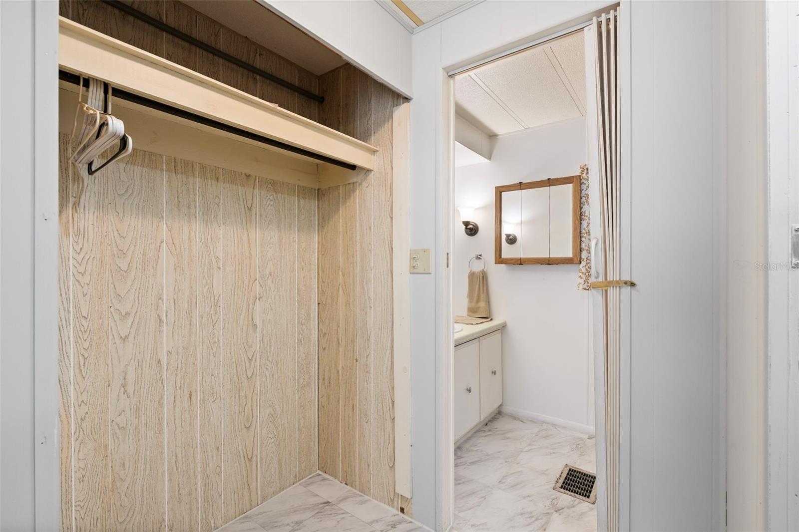 Image 20 of 29 For 12119 Bonanza Drive