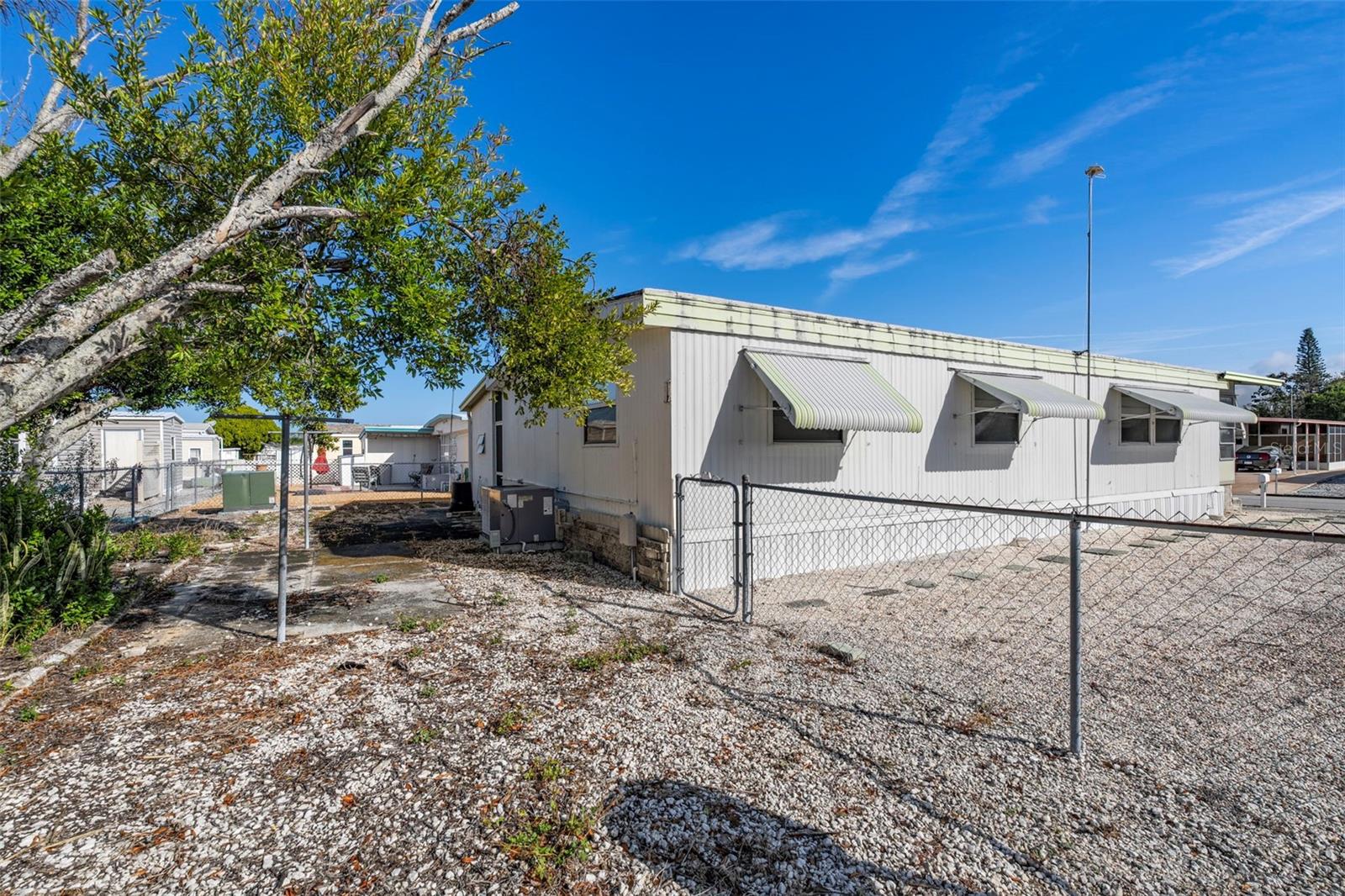 Image 28 of 29 For 12119 Bonanza Drive