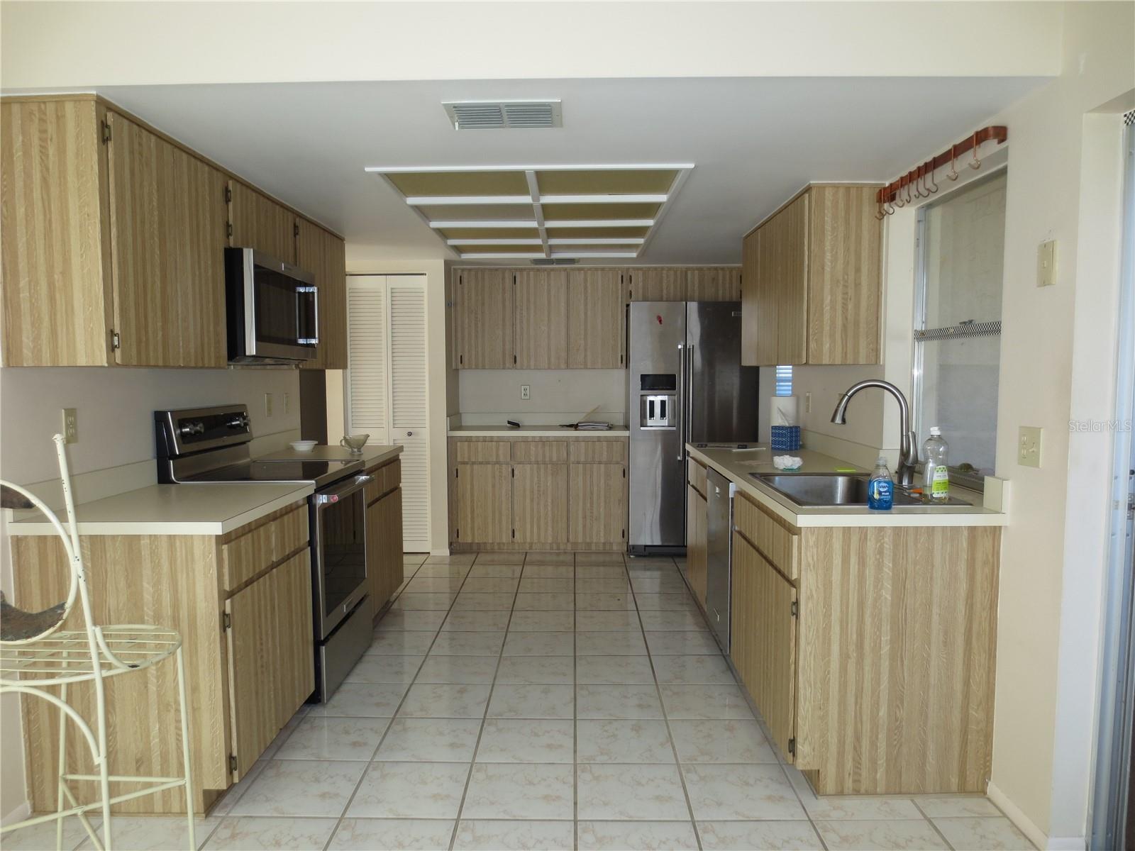 Image 15 of 17 For 1951 Sweetgum Place