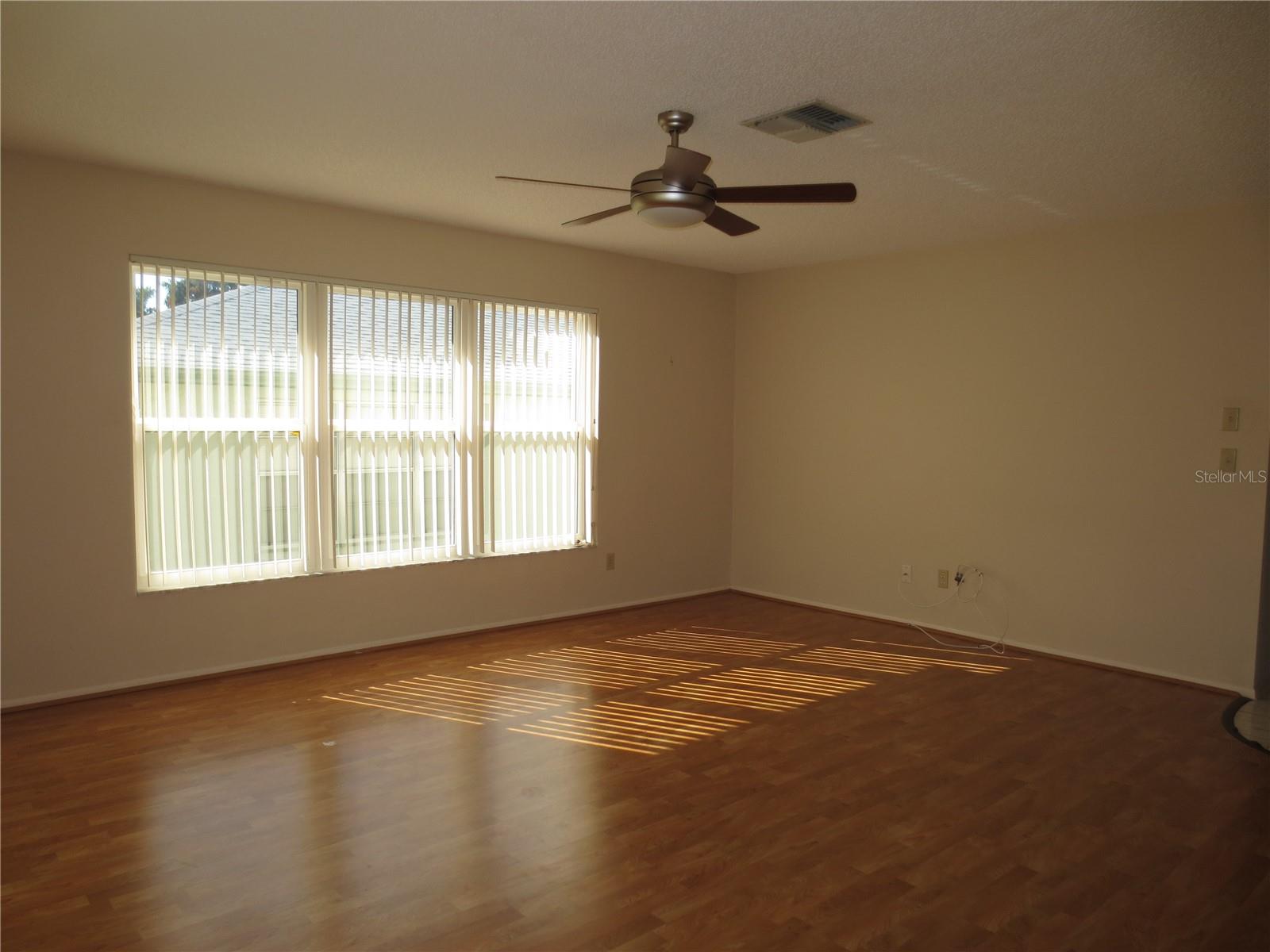 Image 6 of 17 For 1951 Sweetgum Place