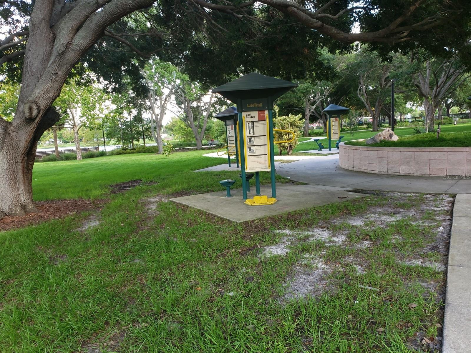 Image 15 of 22 For 1489 De Leon Street