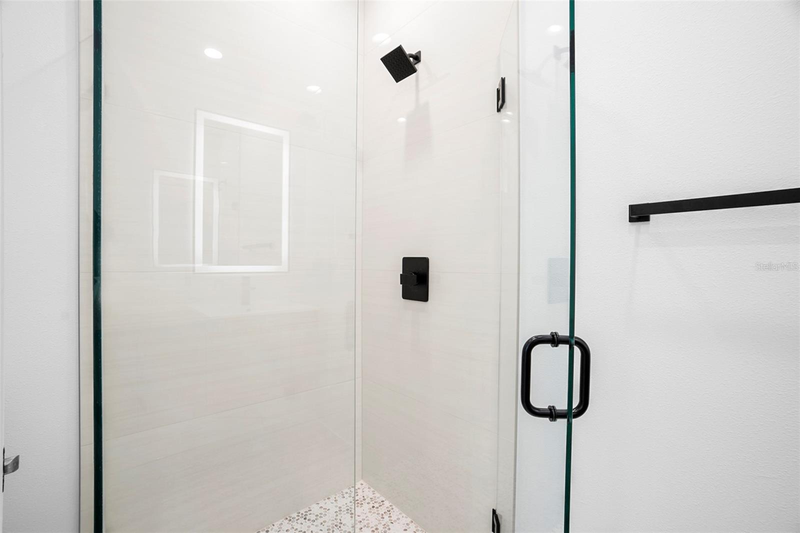 Image 19 of 33 For 3938 Ascot Drive