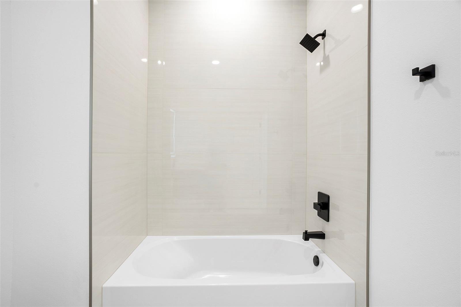 Image 23 of 33 For 3938 Ascot Drive