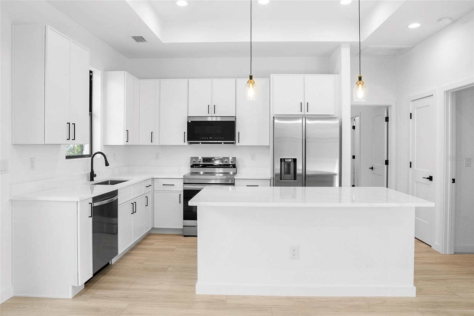 Image 9 of 33 For 3938 Ascot Drive