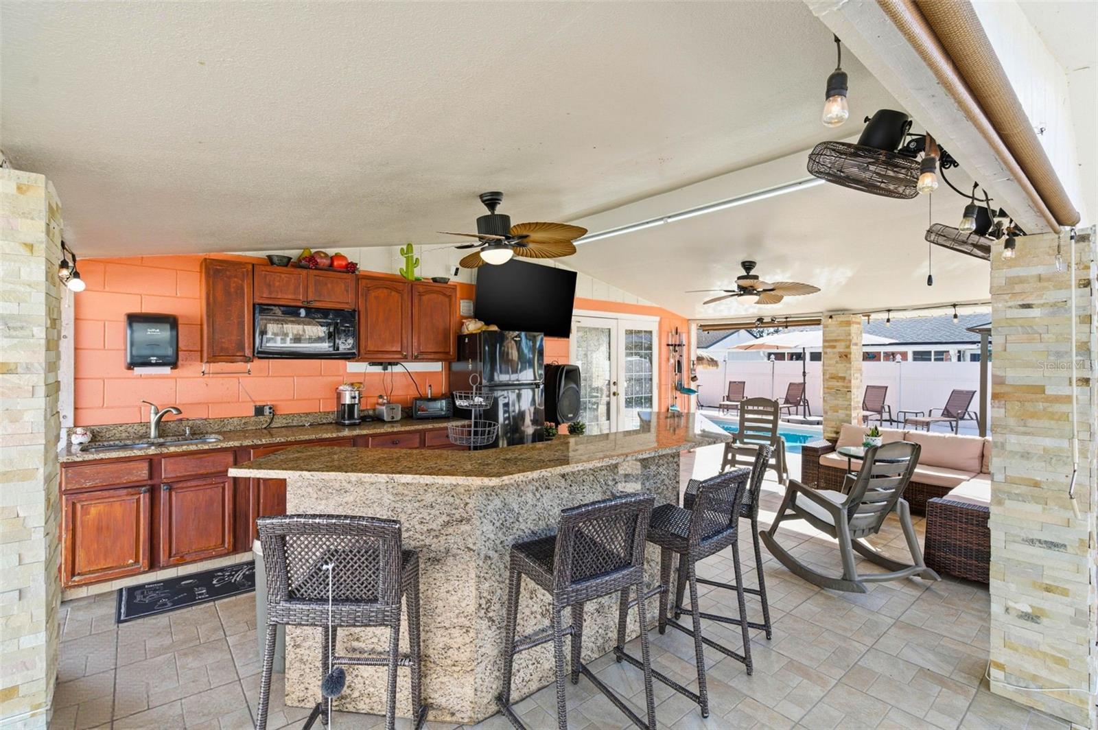 Image 24 of 76 For 7102 Harborhills Court