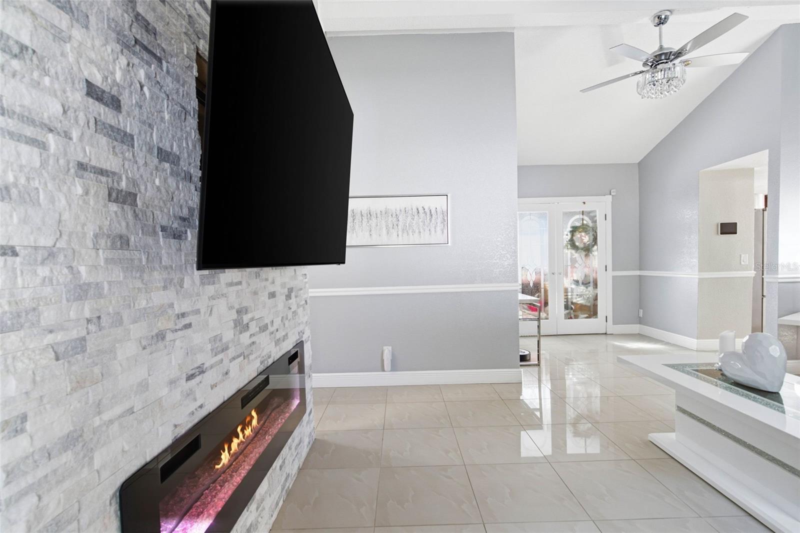 Image 25 of 76 For 7102 Harborhills Court