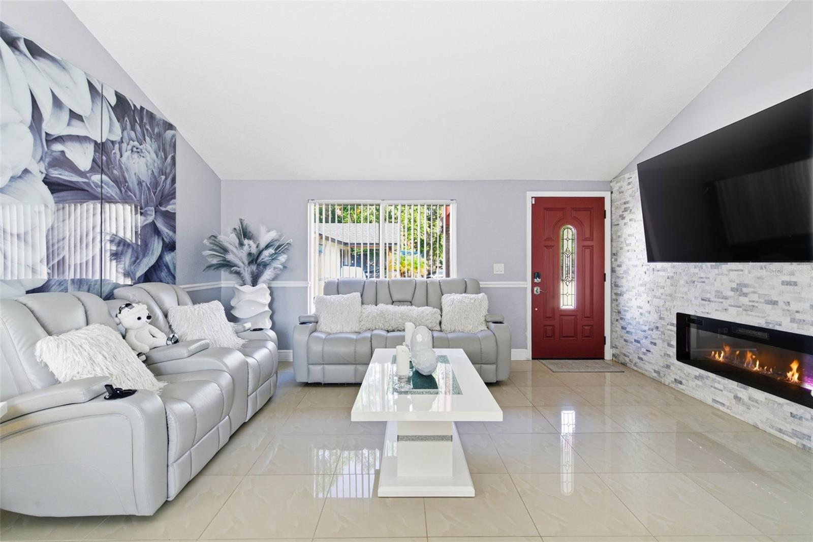 Image 28 of 76 For 7102 Harborhills Court