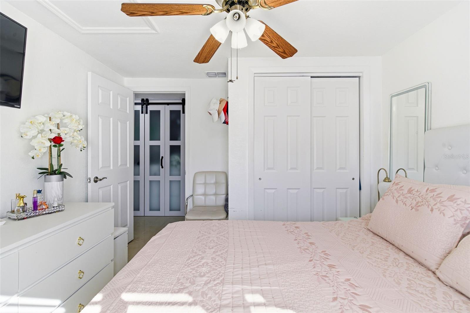 Image 37 of 76 For 7102 Harborhills Court