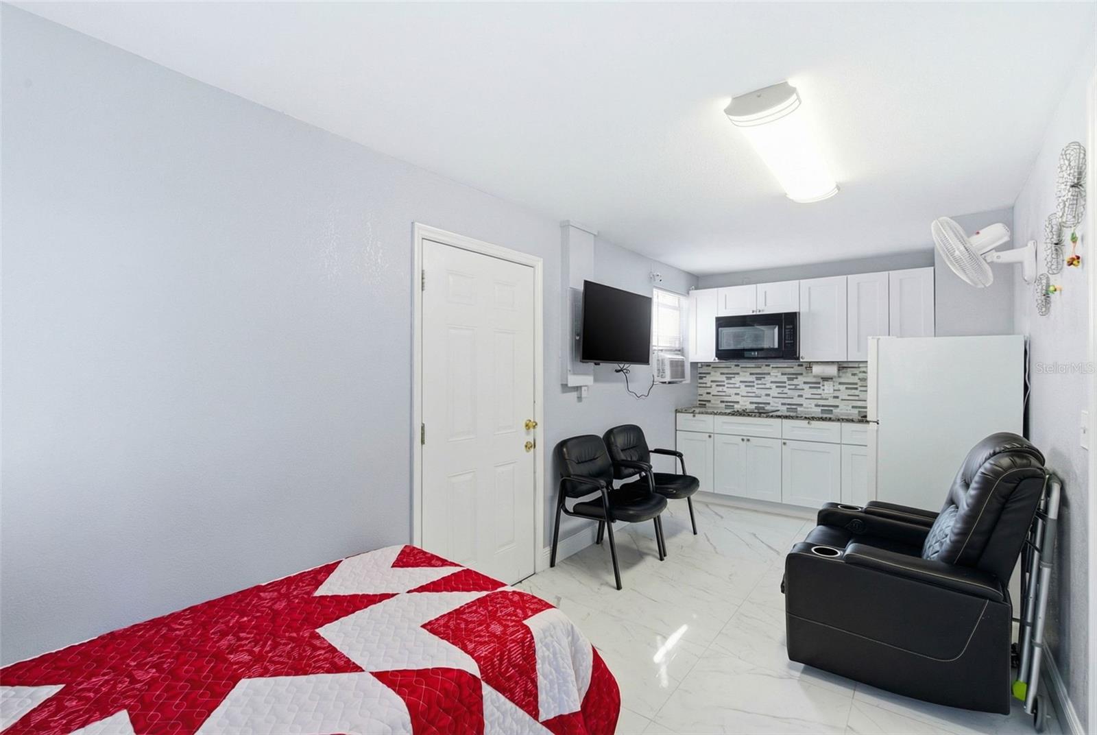 Image 53 of 76 For 7102 Harborhills Court