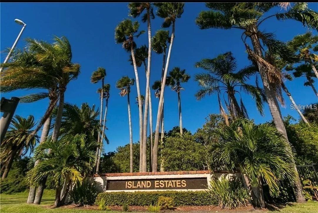 Image 45 of 49 For 660 Island Way 607