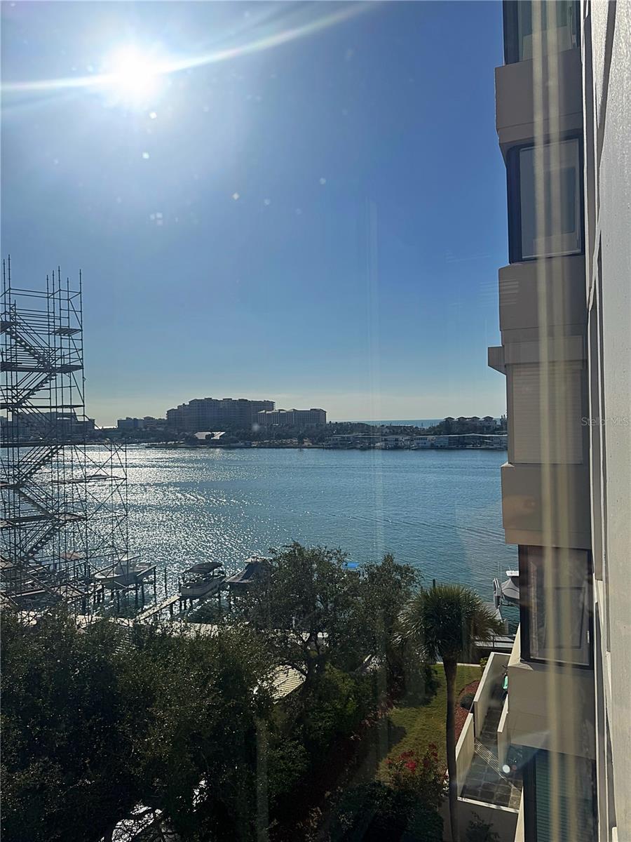 Image 5 of 49 For 660 Island Way 607