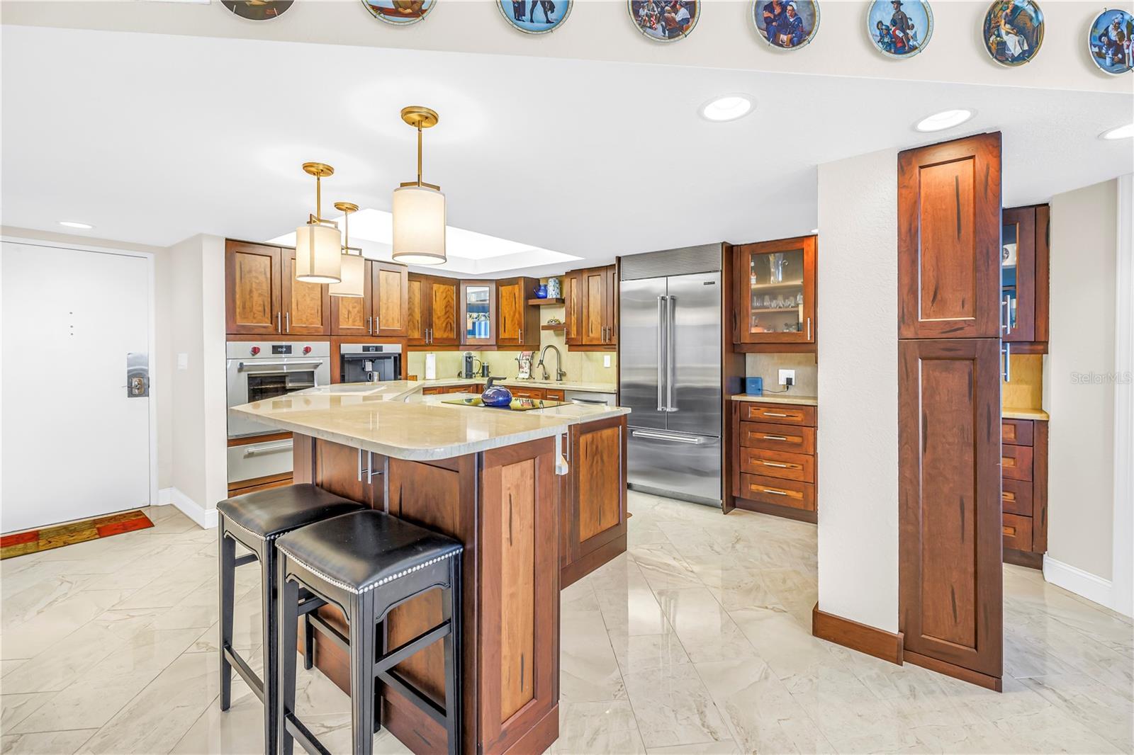 Image 10 of 89 For 5220 Brittany Drive S 1510