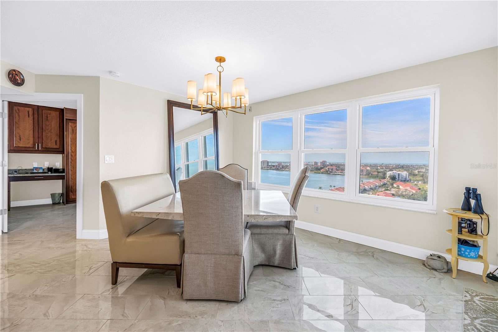 Image 14 of 89 For 5220 Brittany Drive S 1510