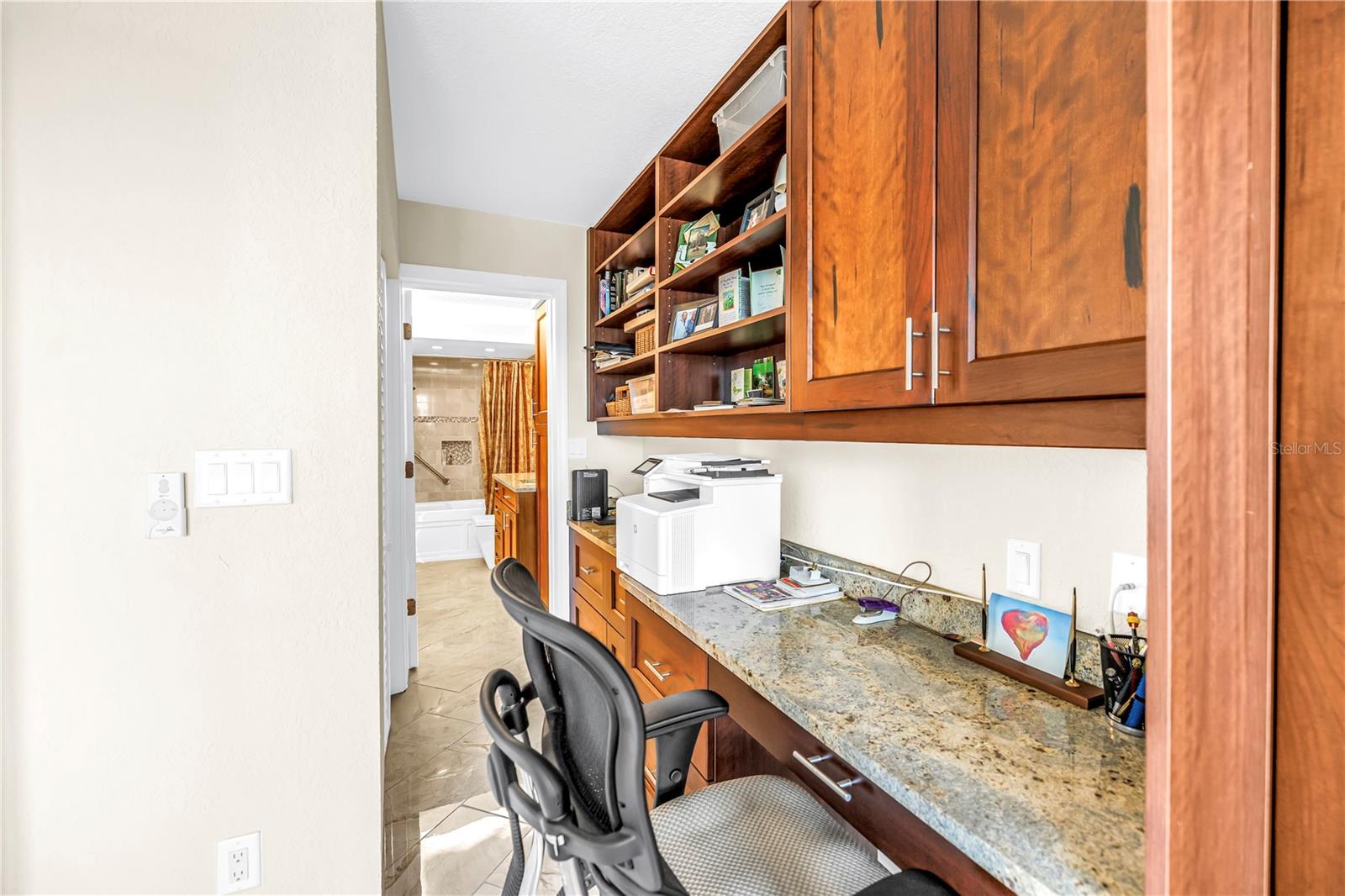 Image 20 of 89 For 5220 Brittany Drive S 1510