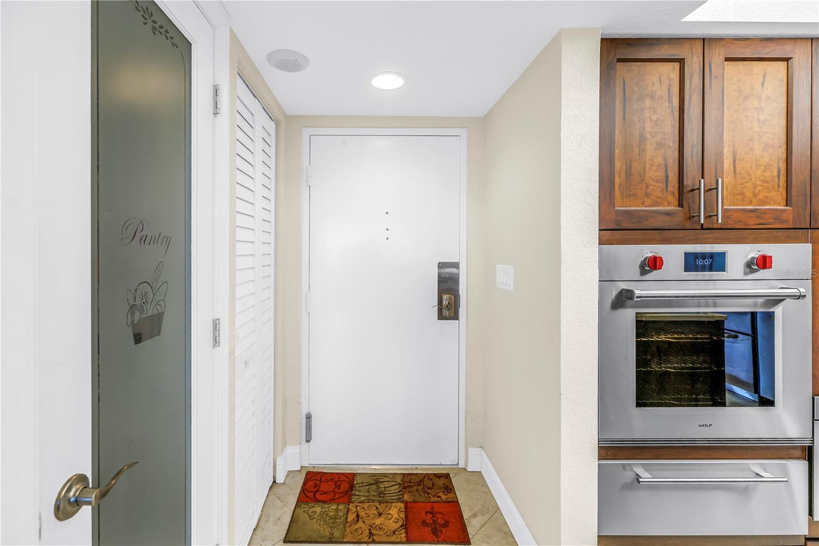 Image 3 of 89 For 5220 Brittany Drive S 1510