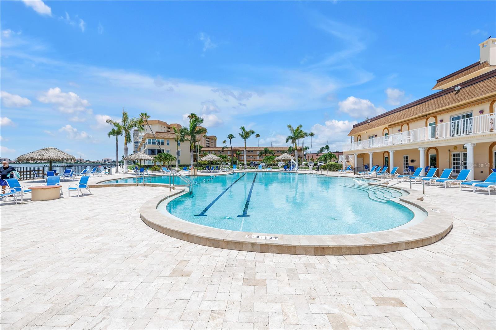 Image 49 of 89 For 5220 Brittany Drive S 1510