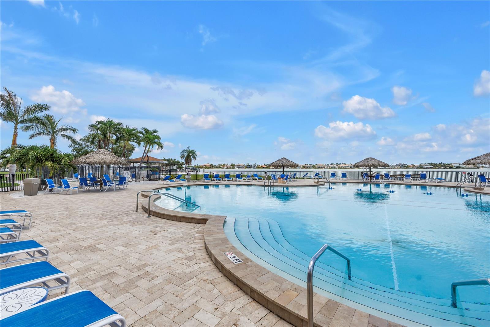 Image 54 of 89 For 5220 Brittany Drive S 1510