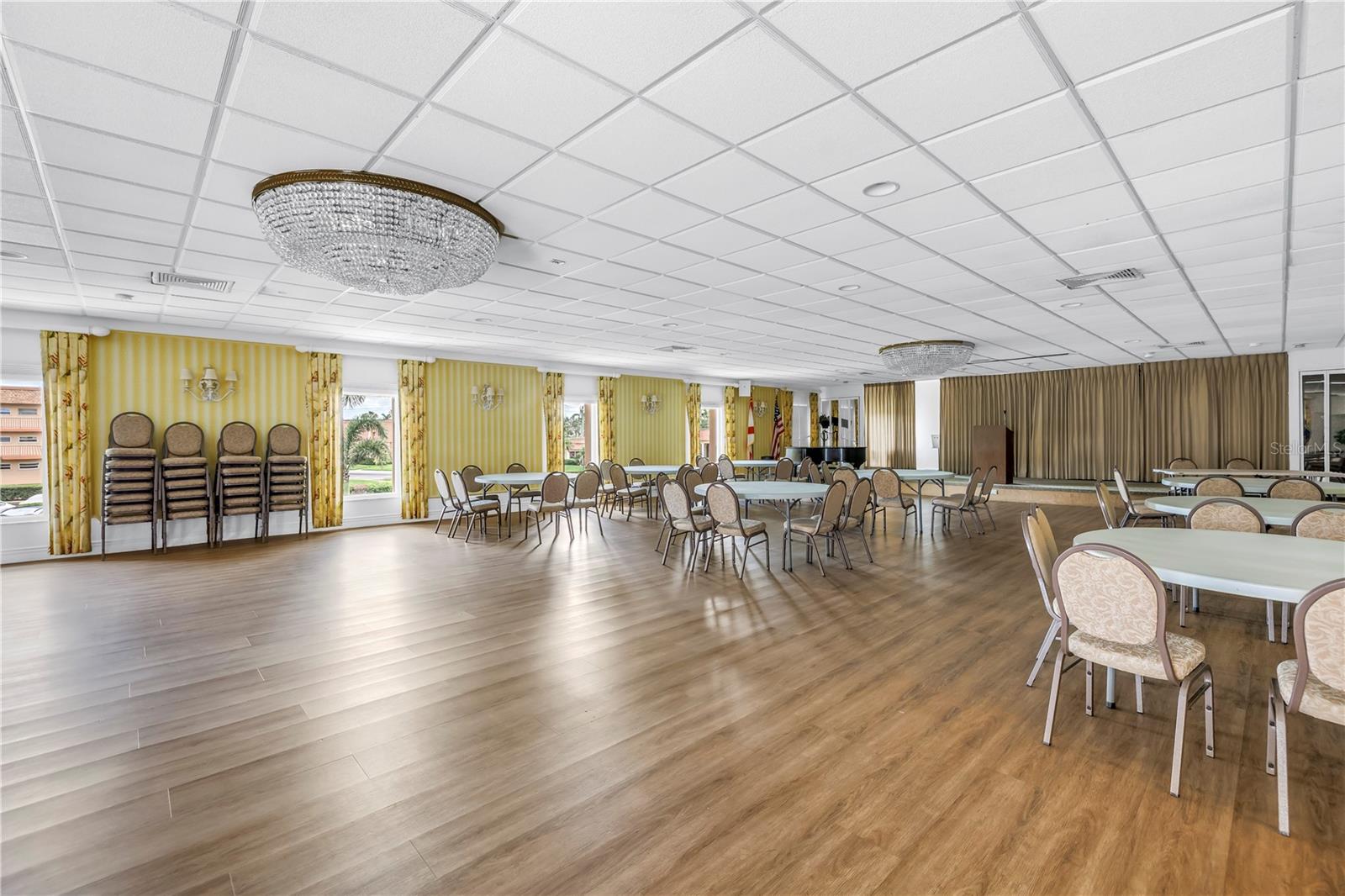 Image 60 of 89 For 5220 Brittany Drive S 1510