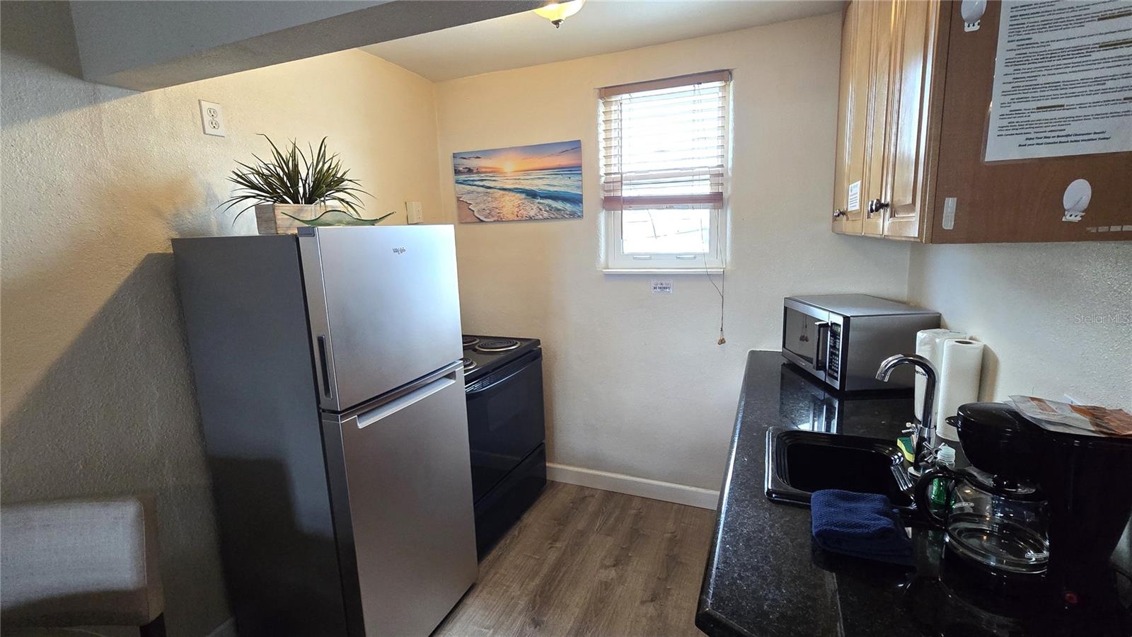 Image 12 of 19 For 603 Mandalay Avenue 207