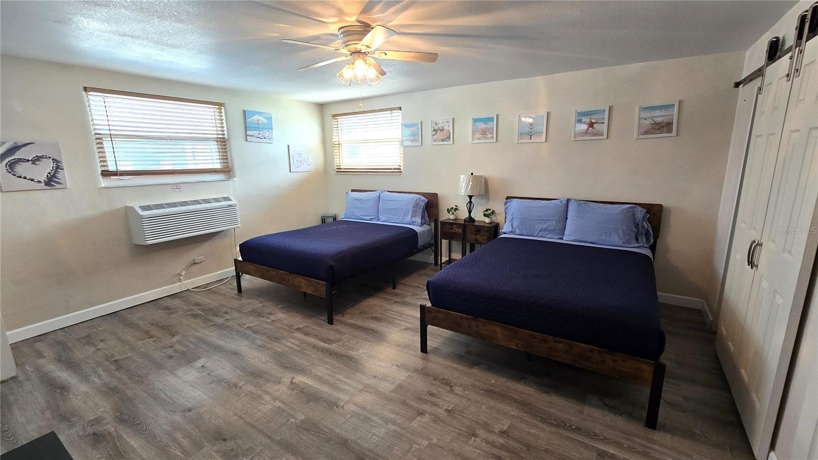 Image 17 of 19 For 603 Mandalay Avenue 207