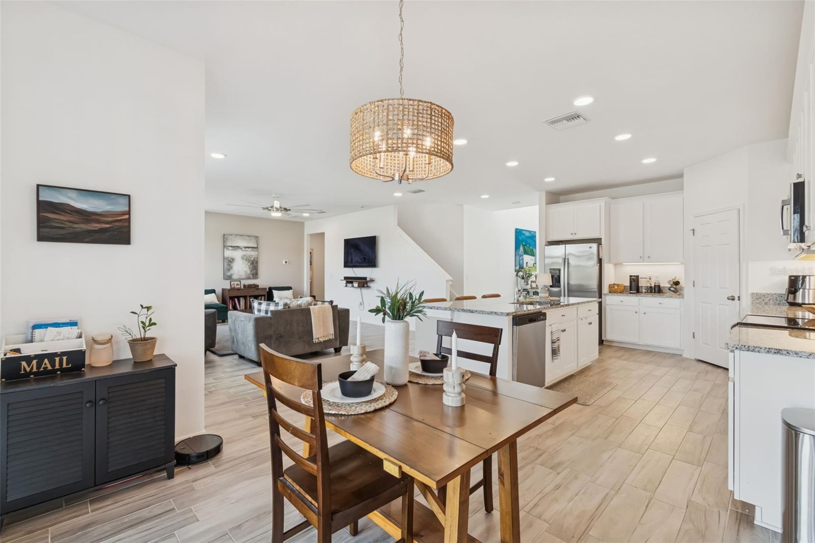 Image 16 of 71 For 12107 Nouveau Avenue