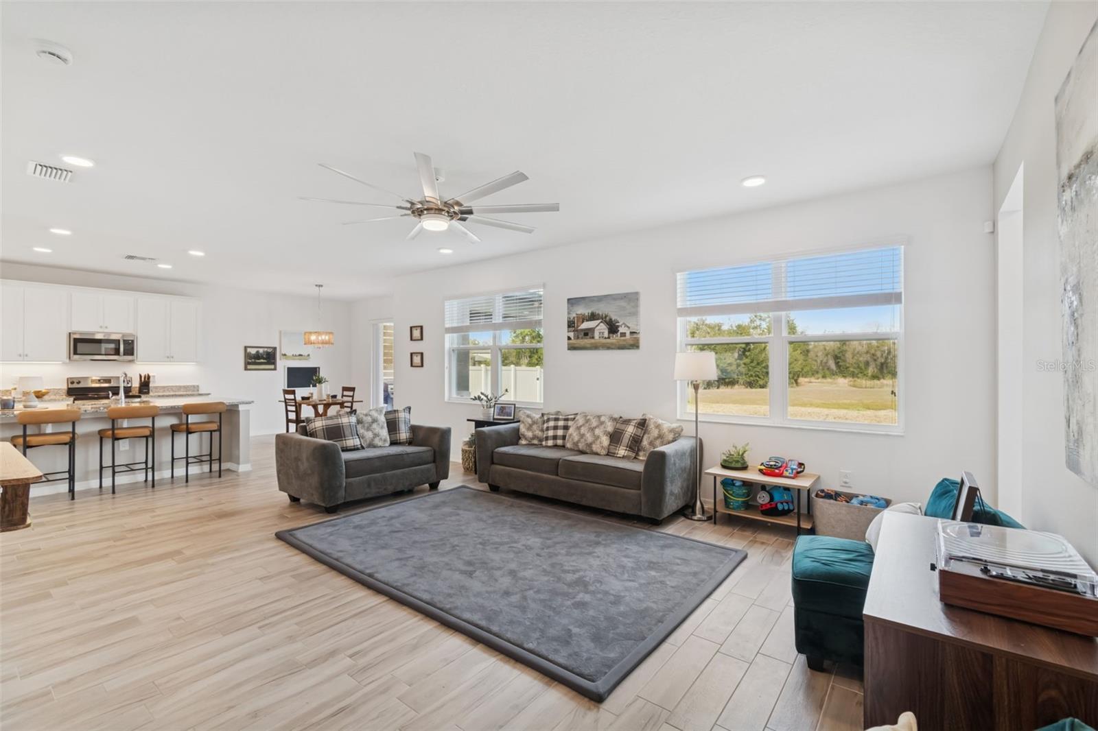 Image 20 of 71 For 12107 Nouveau Avenue