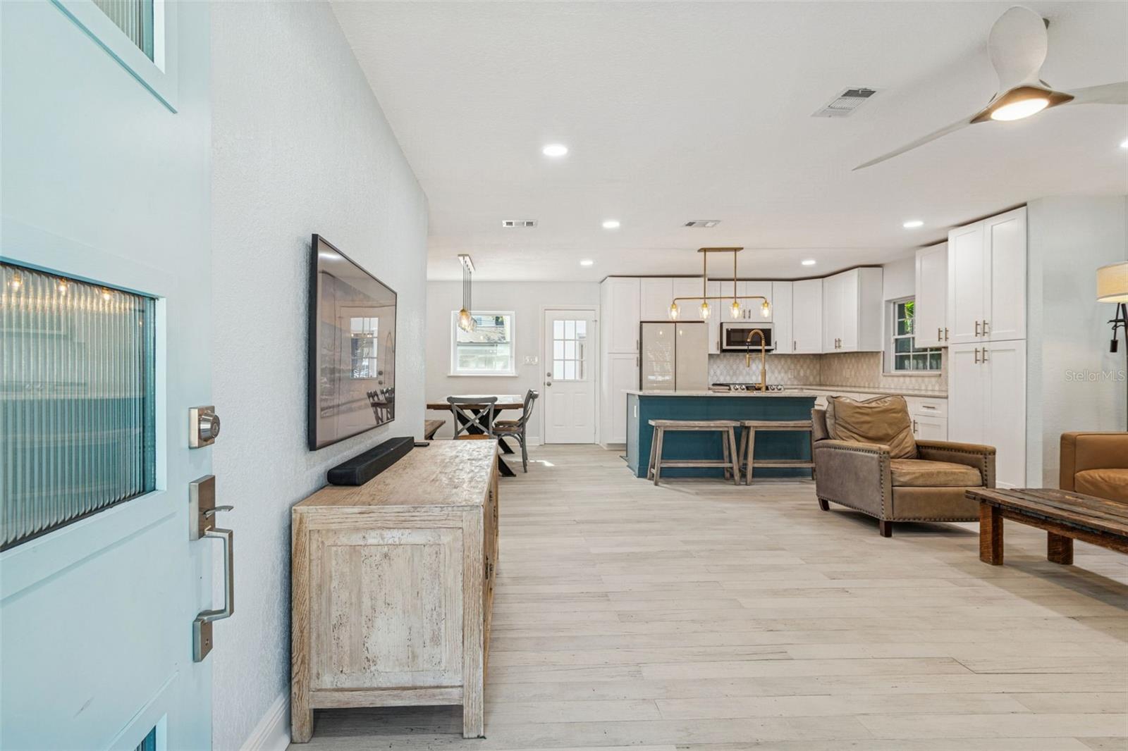 Image 11 of 97 For 120 19th Avenue N